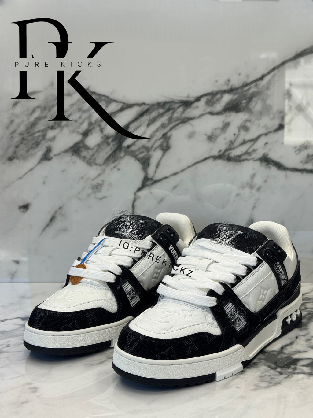 LVN  Trainers White And Black